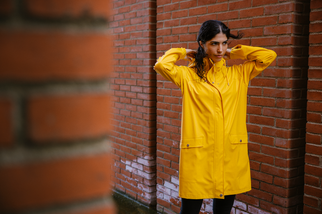 W MOSS RAIN COAT, Essential Yellow